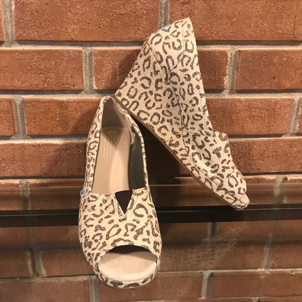 Leopard TOMS